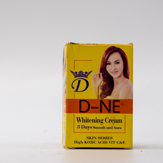 D -NE  CREME VISSAGE 2