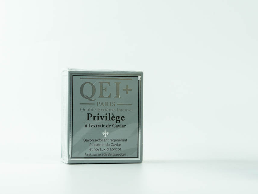 QEI+ Privilège Savon Gommant Regenerant     f