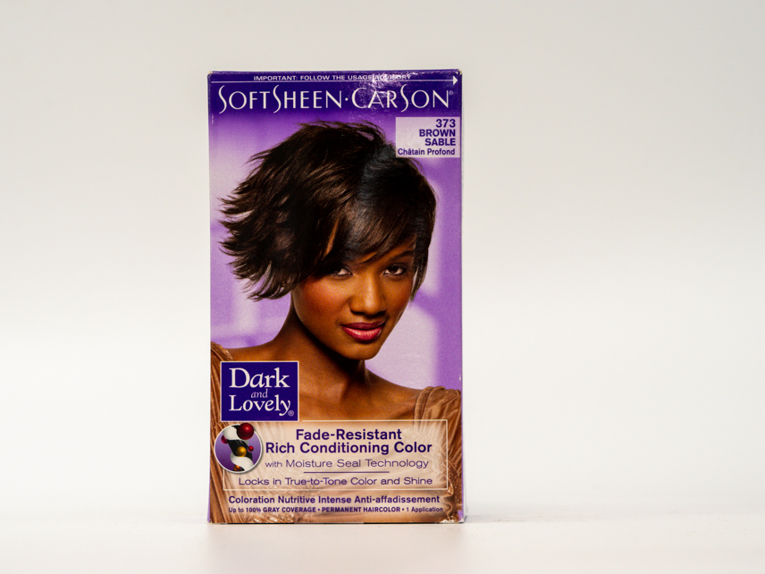 DARK&amp;LOVELY 376 BROWN SABLE(châtain profond)